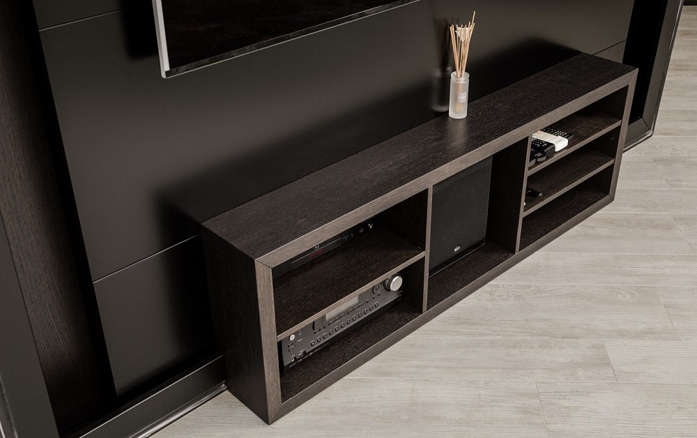 Игра контрастов в спальне и гостиной