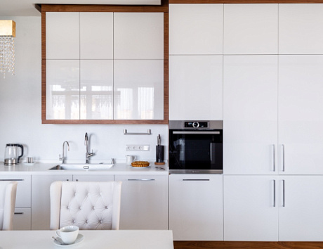 Белая кухня в Кирове