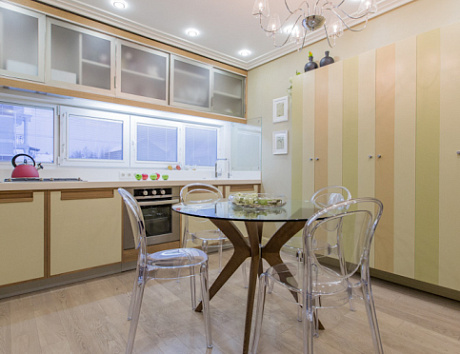 Бежевая кухня в Твери