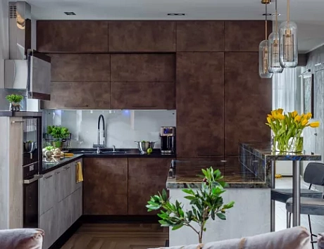 Коричневая кухня в Воронеже