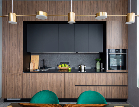 Коричневая кухня в Анапе