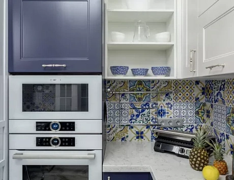 Синяя кухня в Санкт-Петербурге