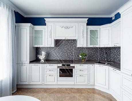 Угловые кухни с закругленным углом